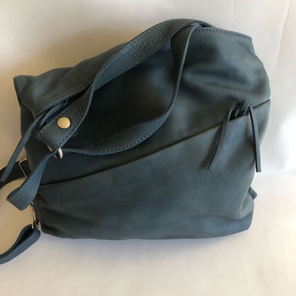Cosy leather handbag made in Barcelona
